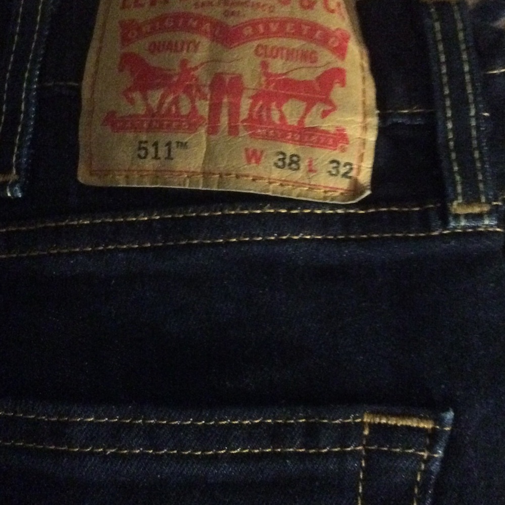 Levi’s - Picture 4 of 4